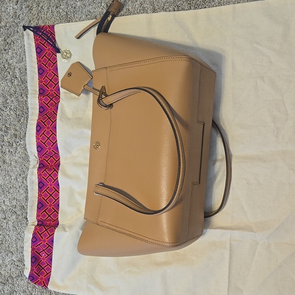 Tory Burch handbag - Picture 14 of 15